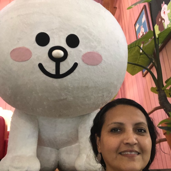 Meet your Posher, Ellie ππ»ββοΈ - Picture 2 of 3